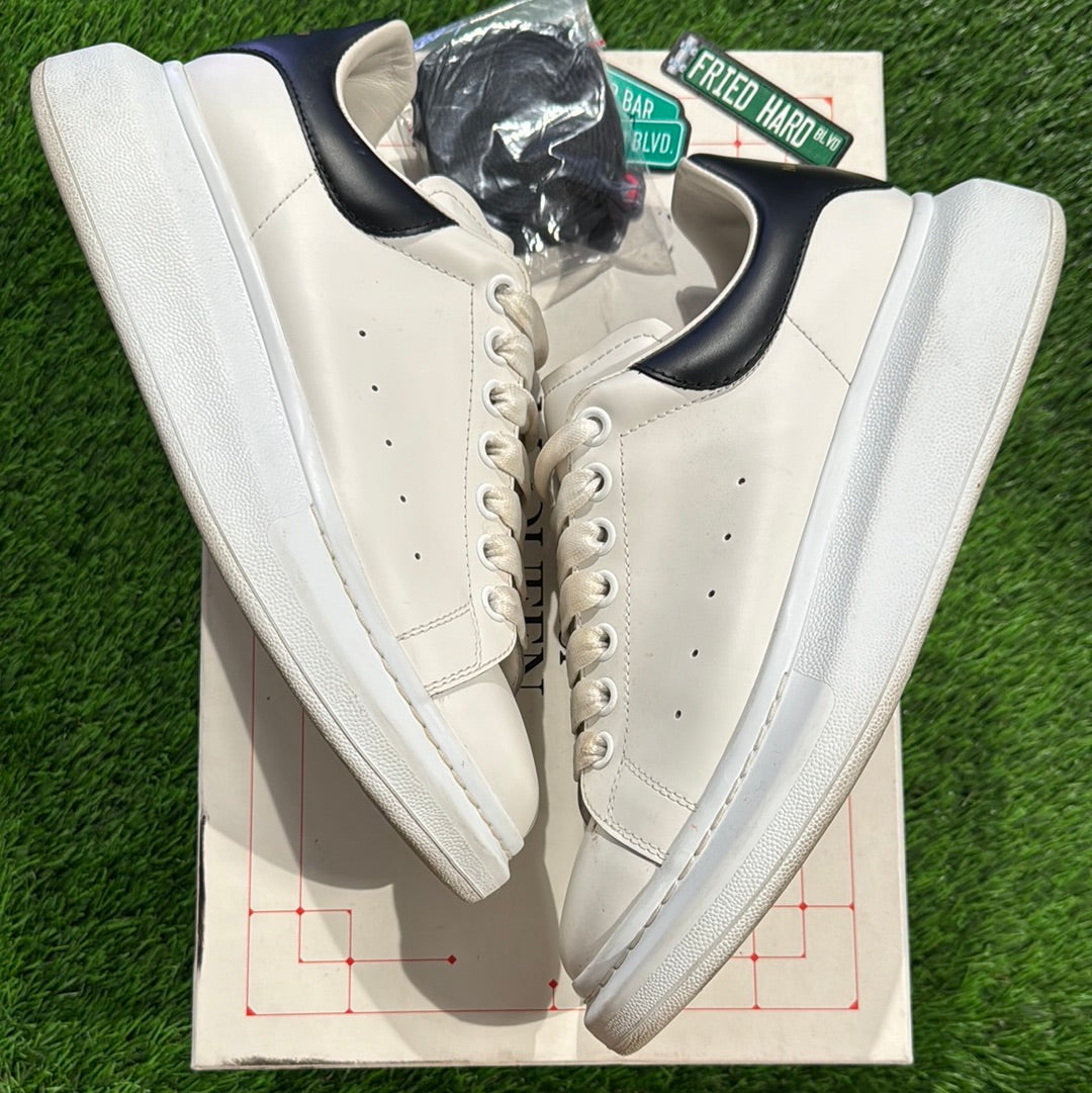 Alexander McQueen Wmns Oversized Sneaker 'White Black' 2019