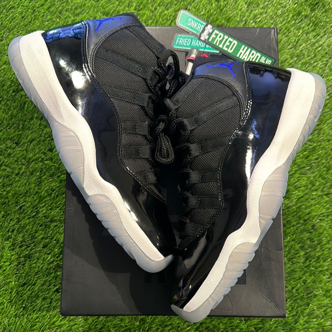 Air Jordan 11 Retro 'Space Jam' 2016
