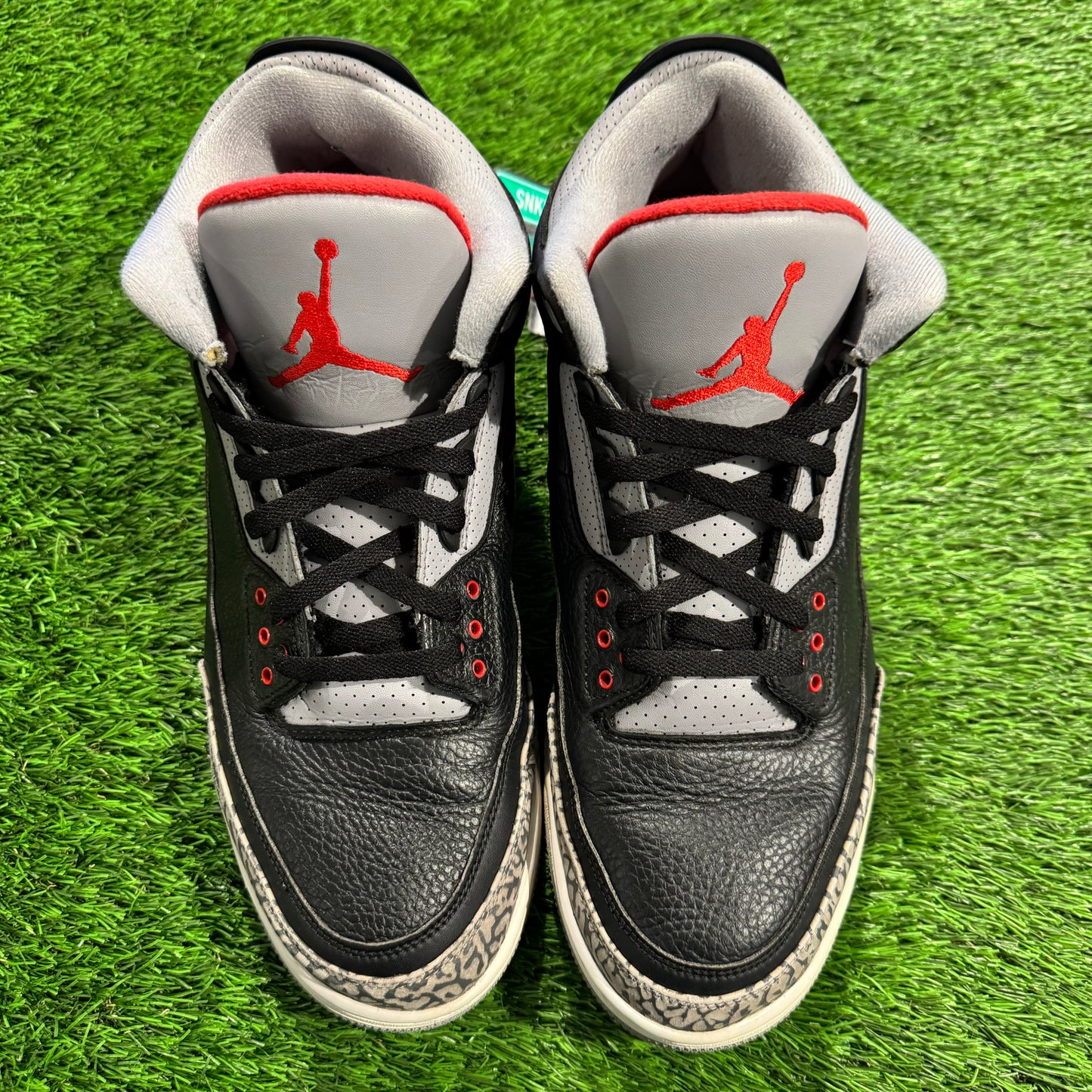 Air Jordan 3 Retro OG 'Black Cement' 2018