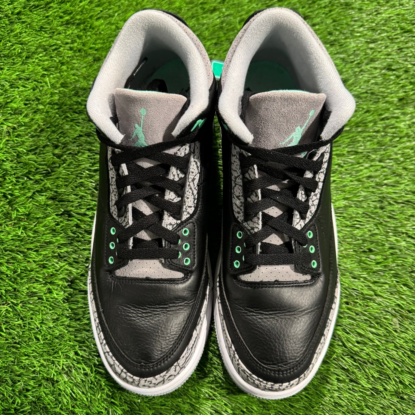 Air Jordan 3 Retro 'Green Glow'