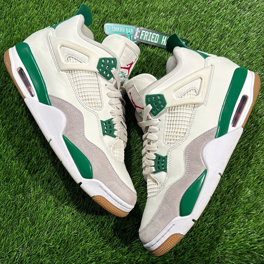 Nike SB x Air Jordan 4 Retro SP 'Pine Green'