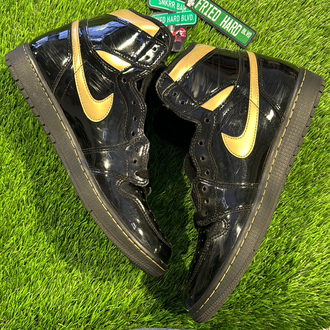 Air Jordan 1 Retro High OG 'Black Metallic Gold'