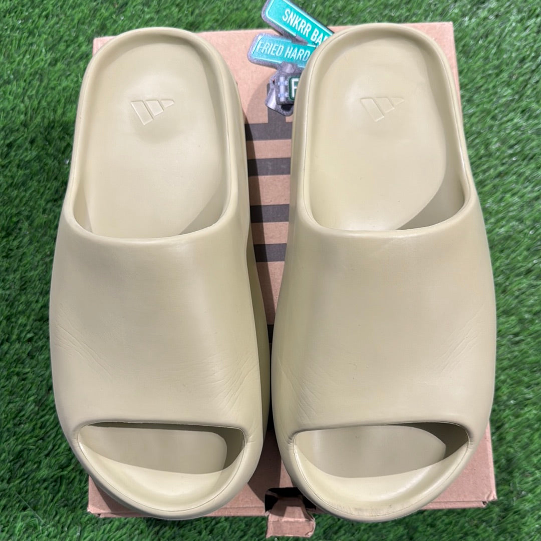 Yeezy Slides 'Pure'