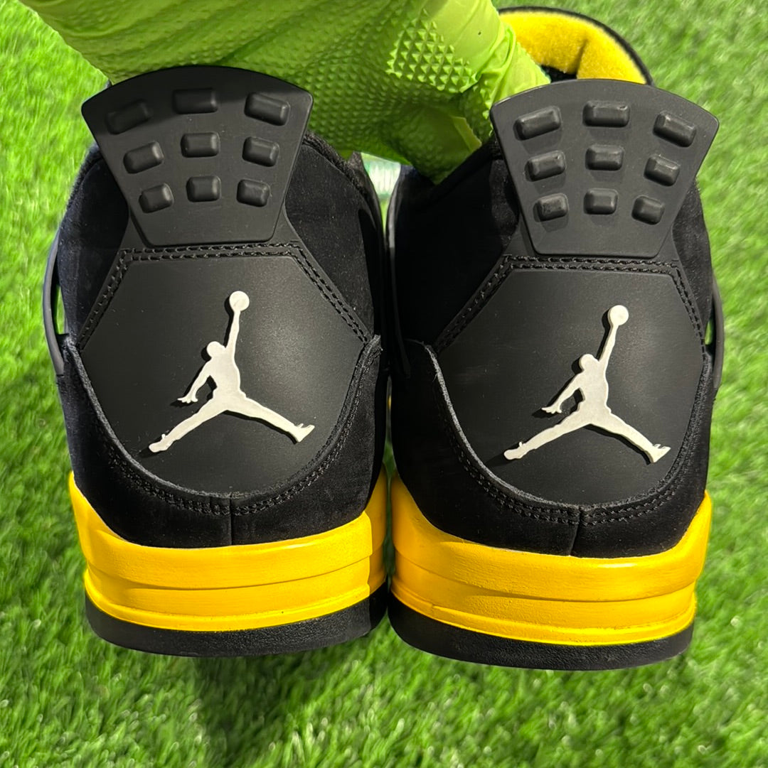 Air Jordan 4 Retro 'Thunder' 2023
