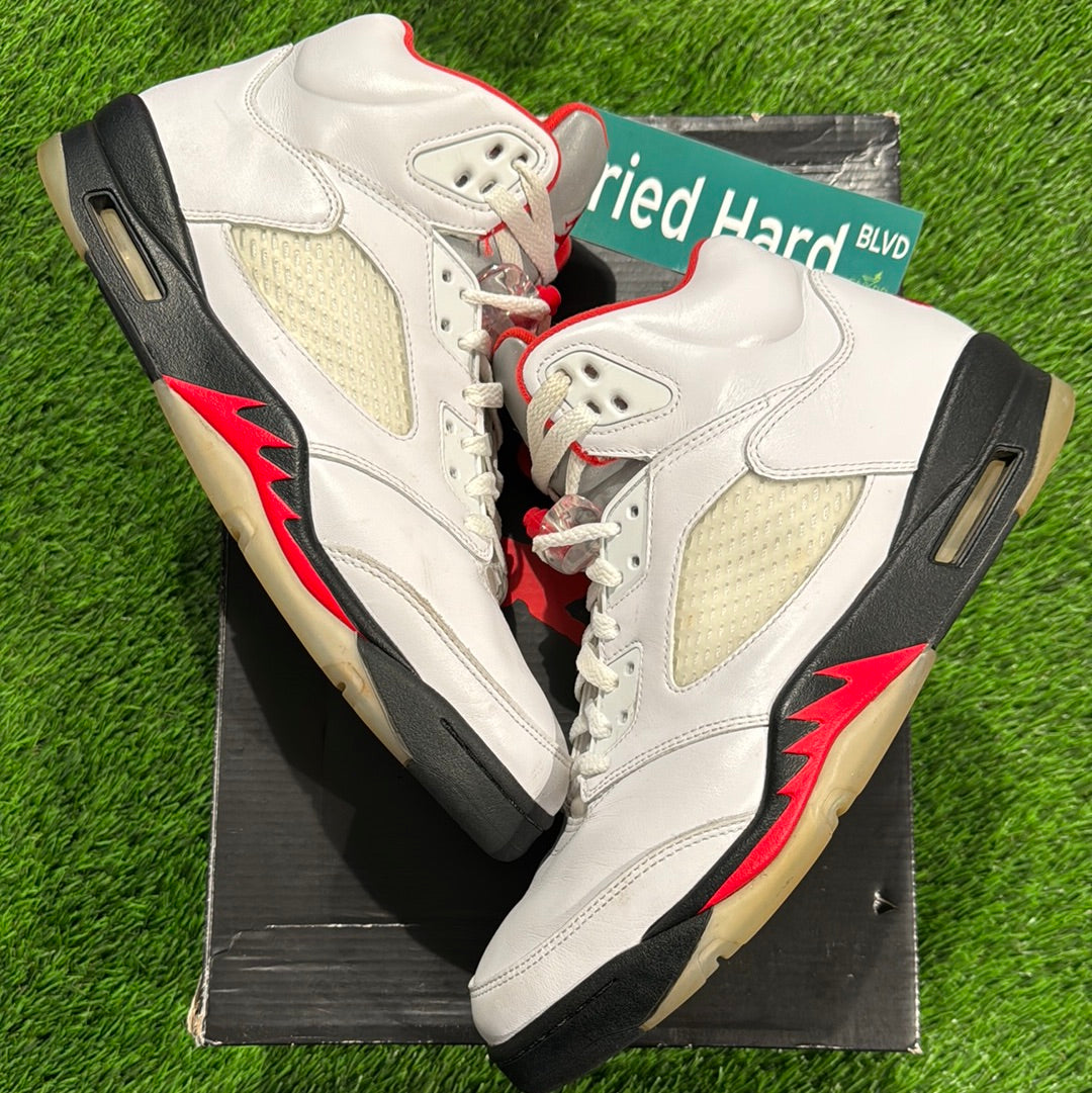 Air Jordan 5 Retro 'Fire Red' 2020