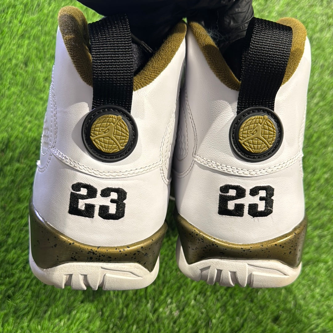 Air Jordan 9 Retro 'Statue'