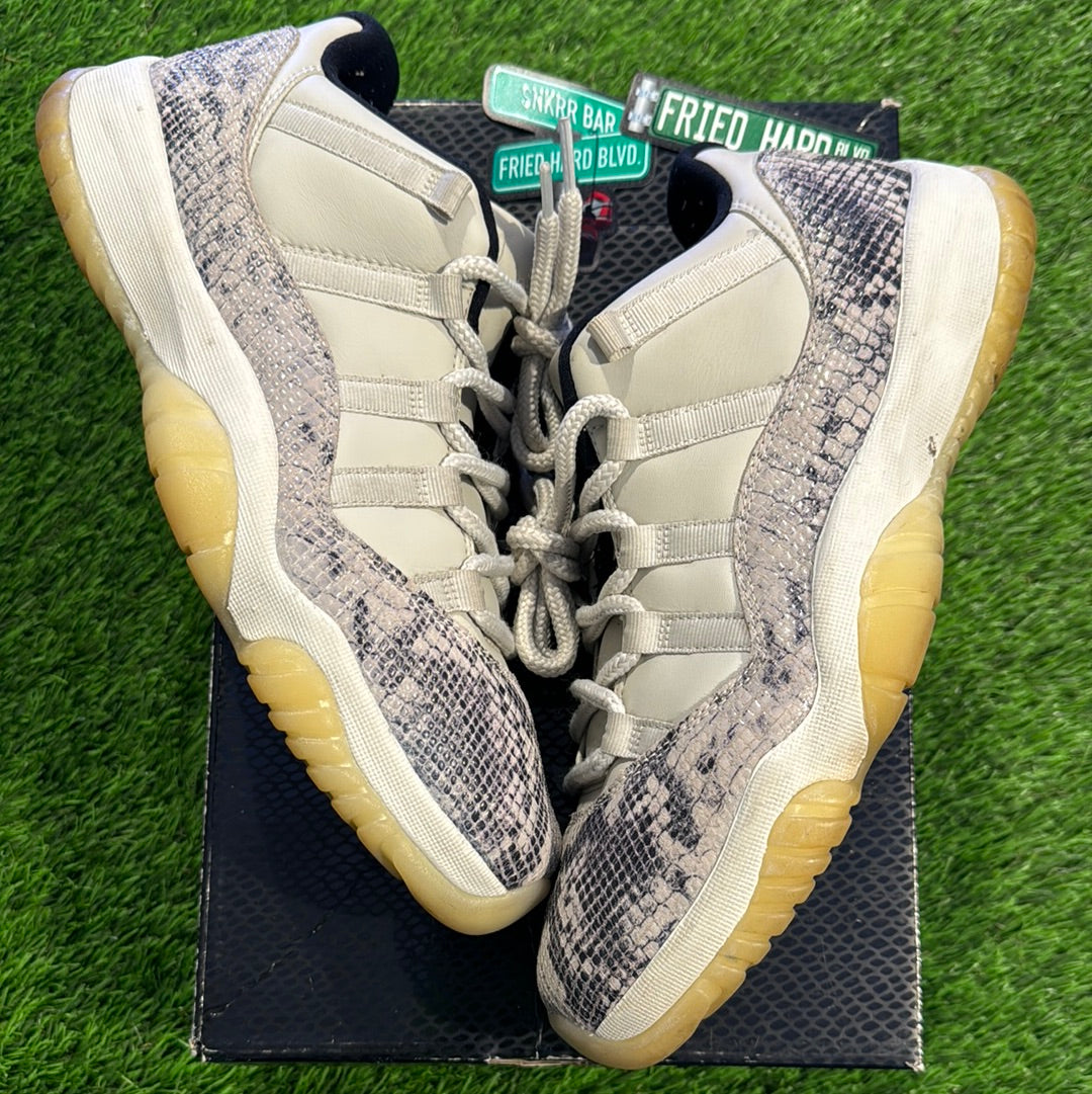 Air Jordan 11 Retro Low 'Light Bone Snakeskin'