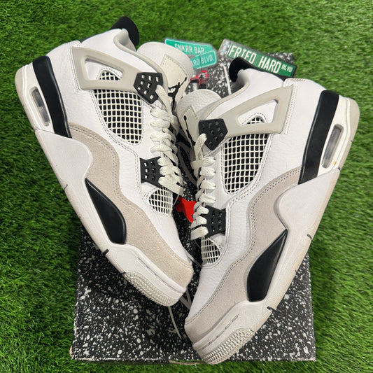 Air Jordan 4 Retro 'Military Black'