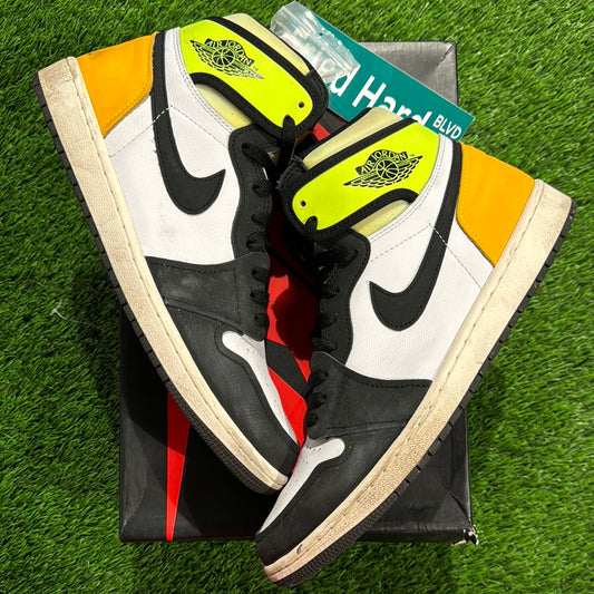 Air Jordan 1 Retro High OG 'Volt Gold'