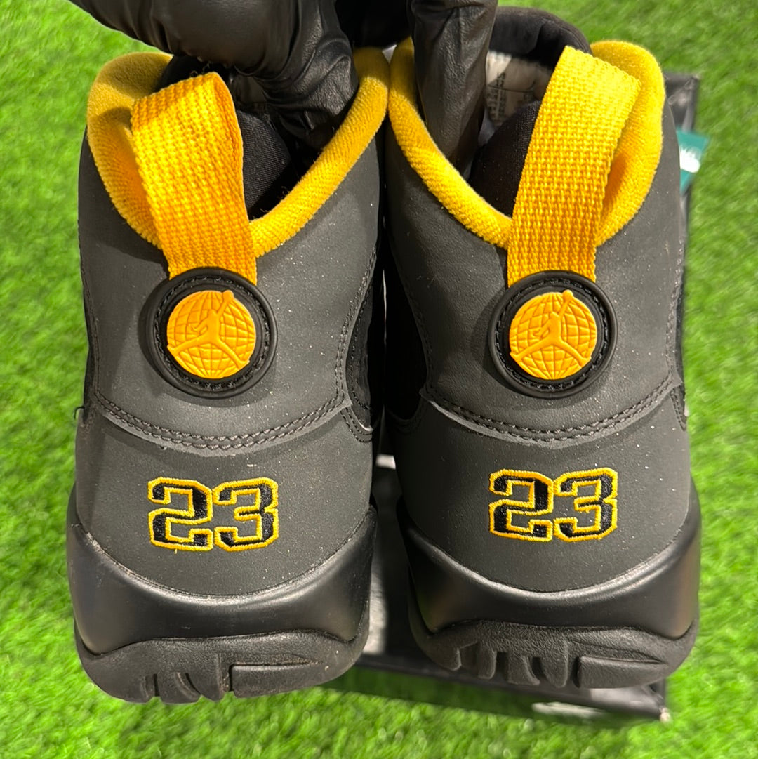Air Jordan 9 Retro ‘Dark Charcoal University Gold’