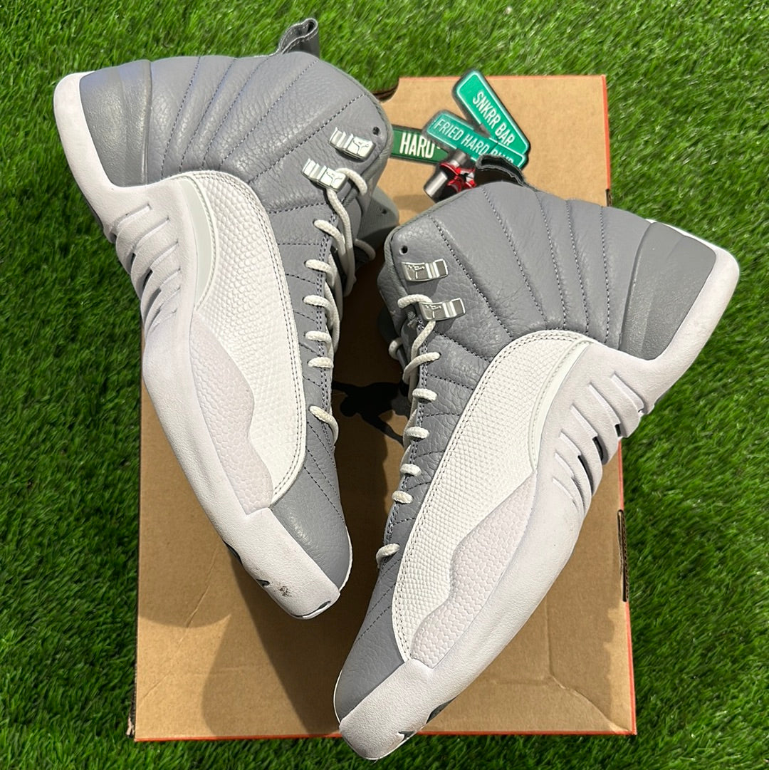 Air Jordan 12 Retro 'Stealth'