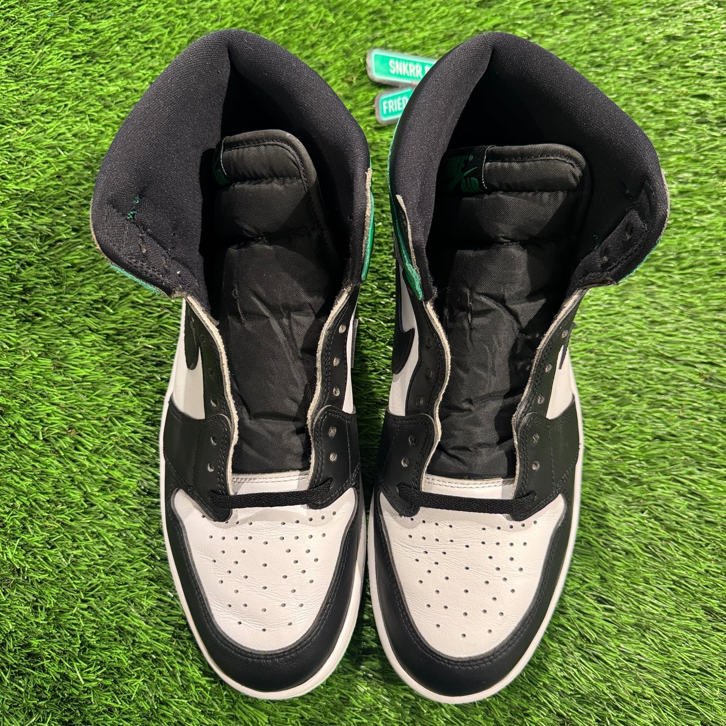 Air Jordan 1 Retro High OG 'Lucky Green'