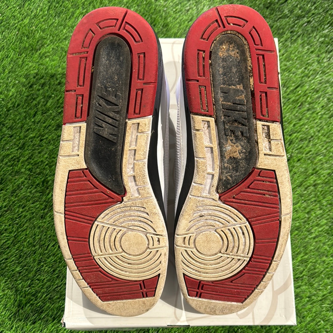 Air Jordan 2 Retro 'Chicago' 2022