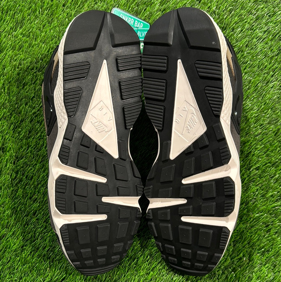 Air Huarache Runner 'Black Medium Ash'