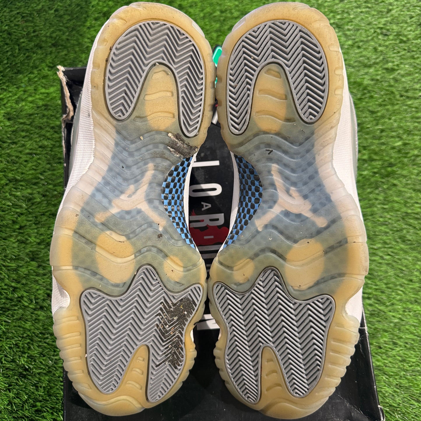 Air Jordan 11 Retro Low 'Cement Grey'