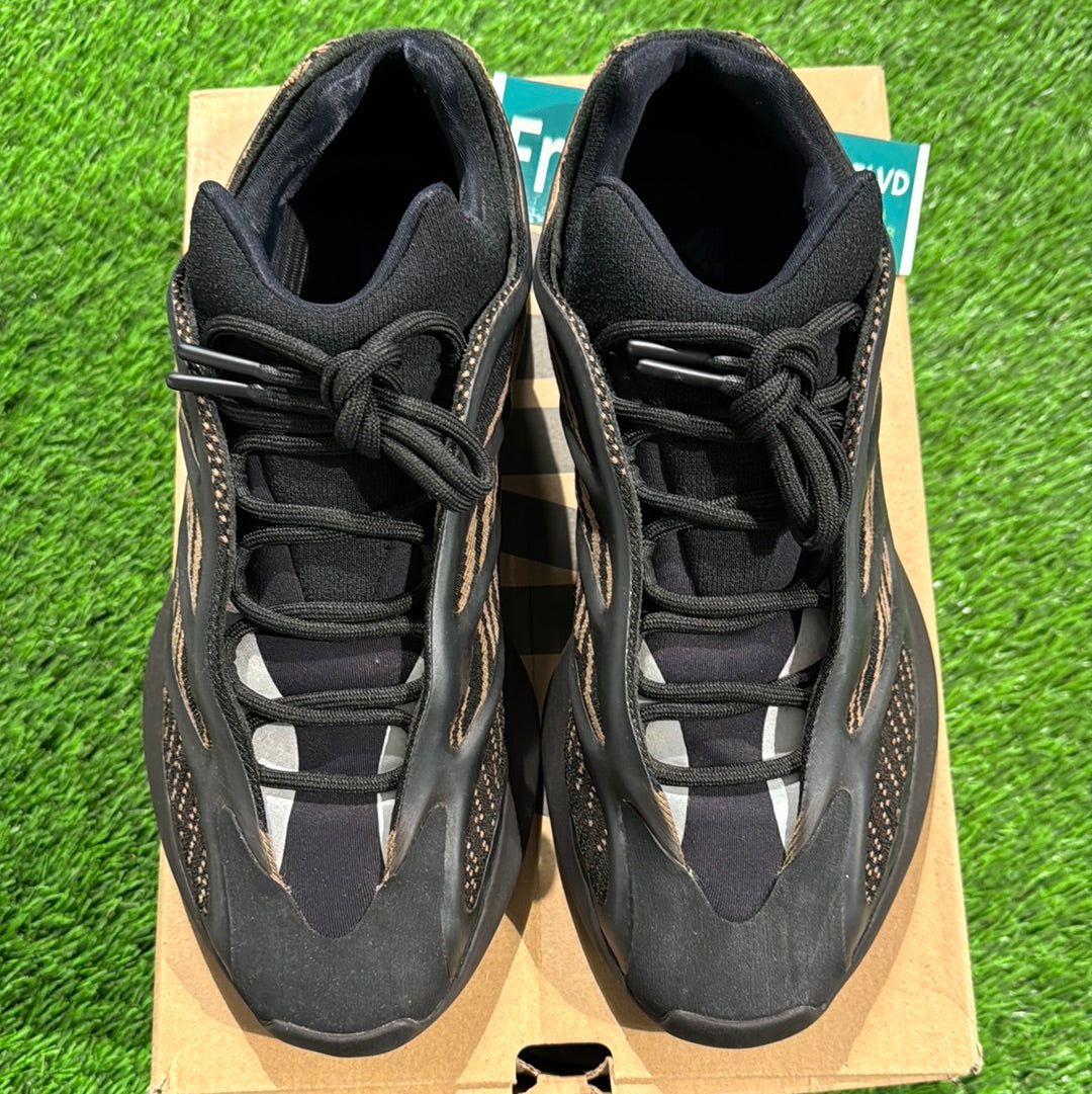 Yeezy 700 V3 'Clay Brown'