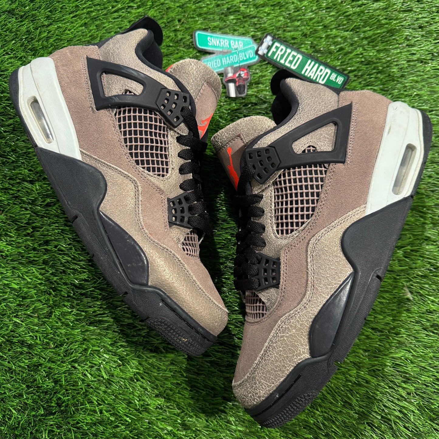Air Jordan 4 Retro 'Taupe Haze'