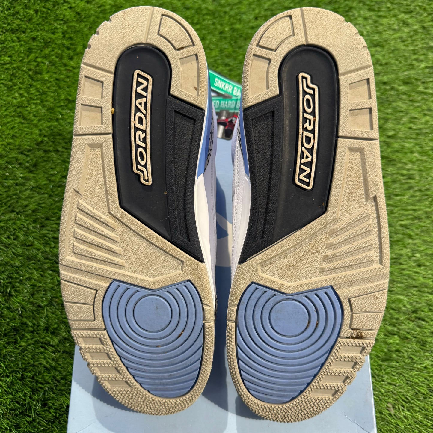 Air Jordan 3 Retro 'UNC'