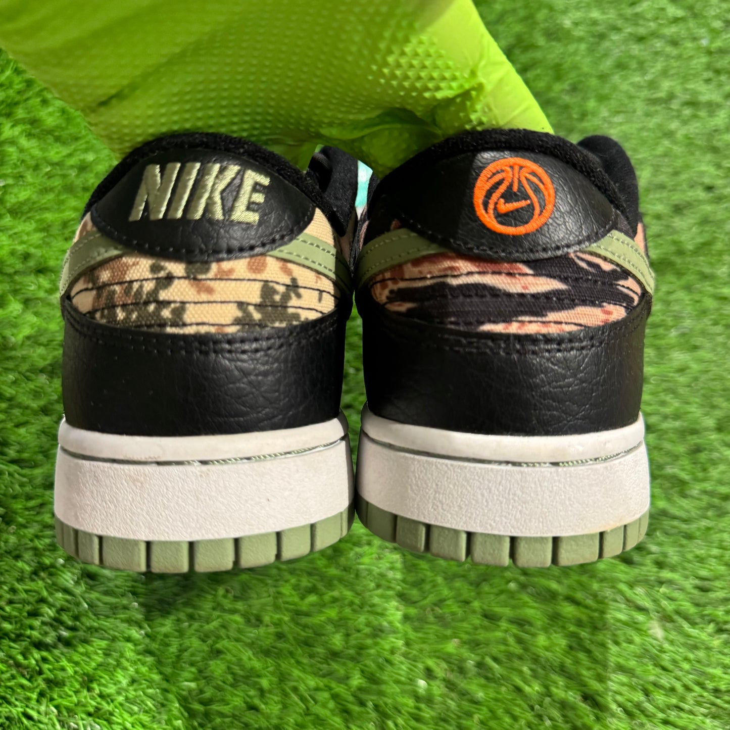 Dunk Low SE 'Black Multi-Camo'