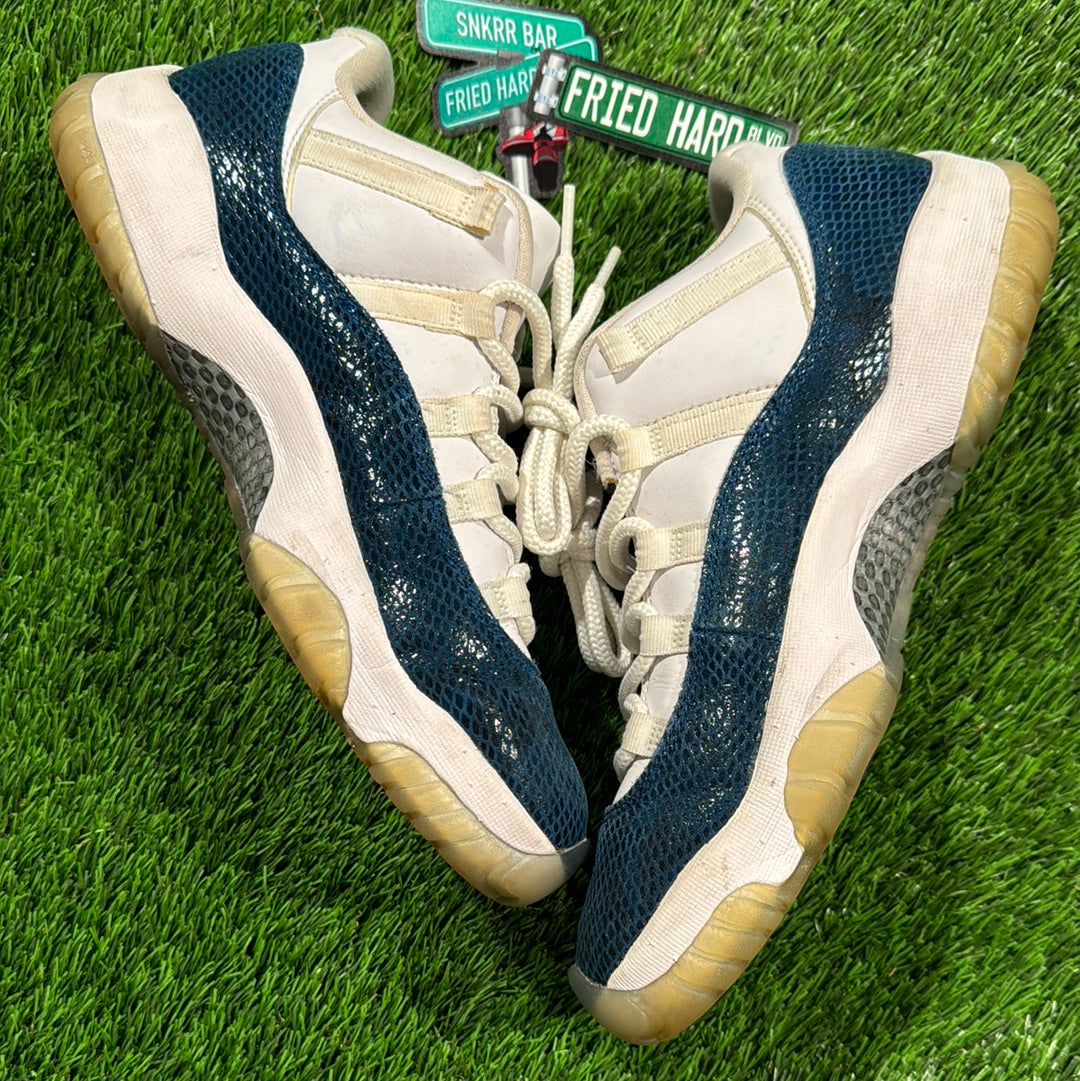 jordan retro 11 navy snakeskin