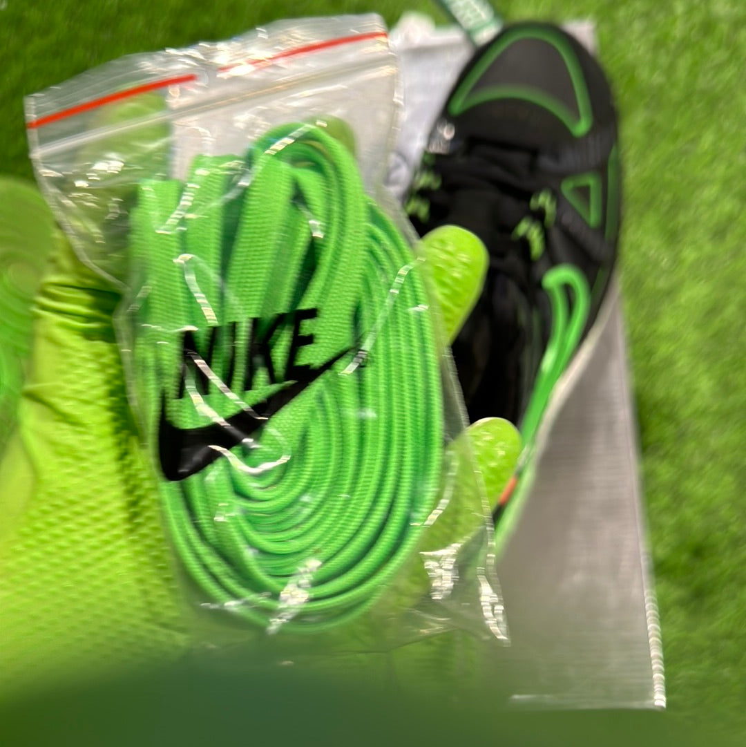 Off-White x Air Rubber Dunk 'Green Strike'