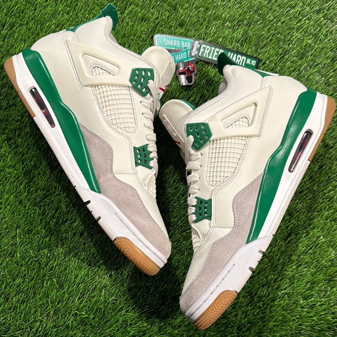 Nike SB x Air Jordan 4 Retro SP 'Pine Green'