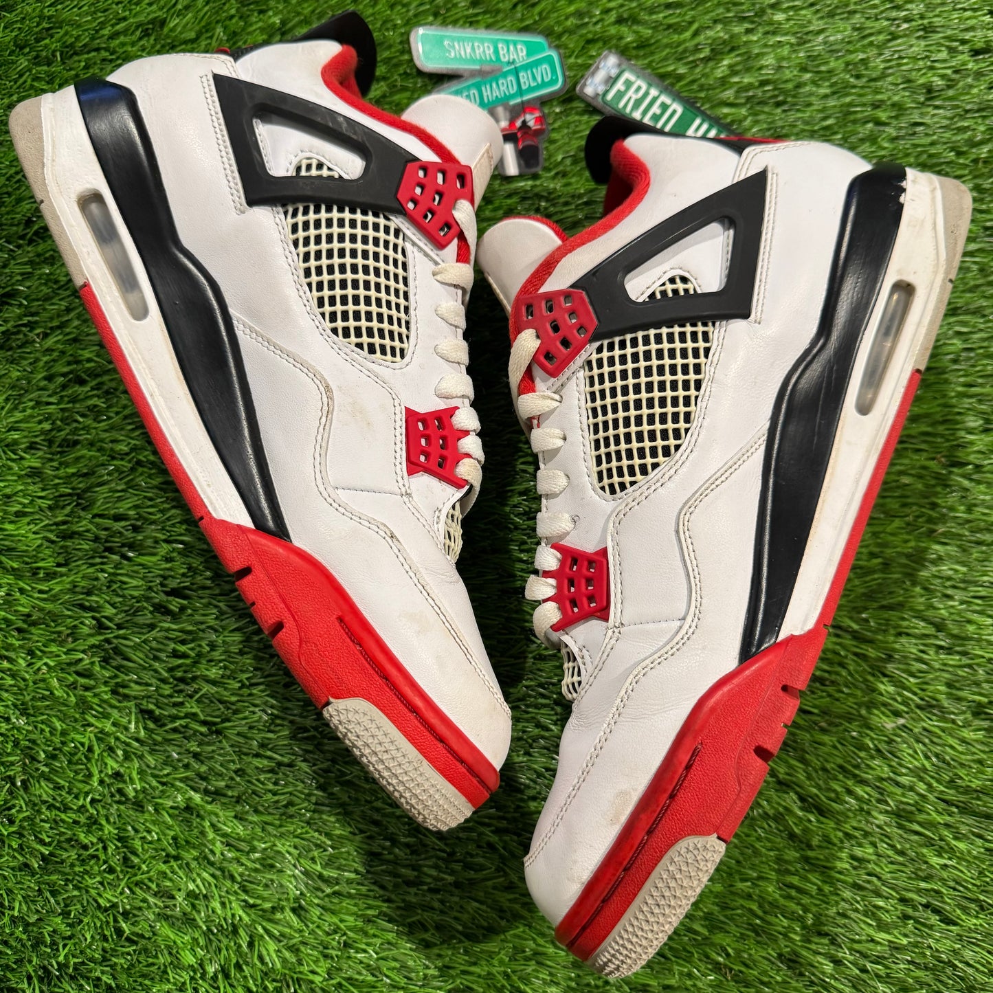 Air Jordan 4 Retro OG 'Fire Red' 2020