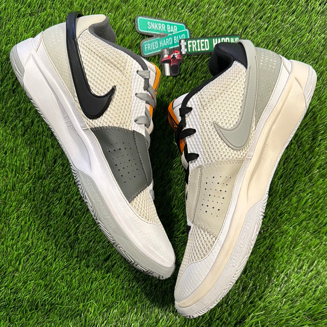 Ja 1 'Light Smoke Grey'