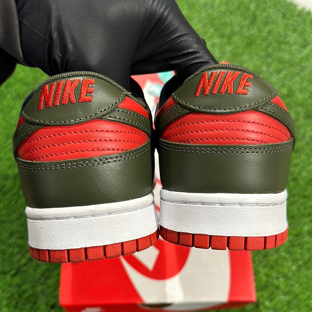 Dunk Low 'Cargo Khaki Mystic Red'