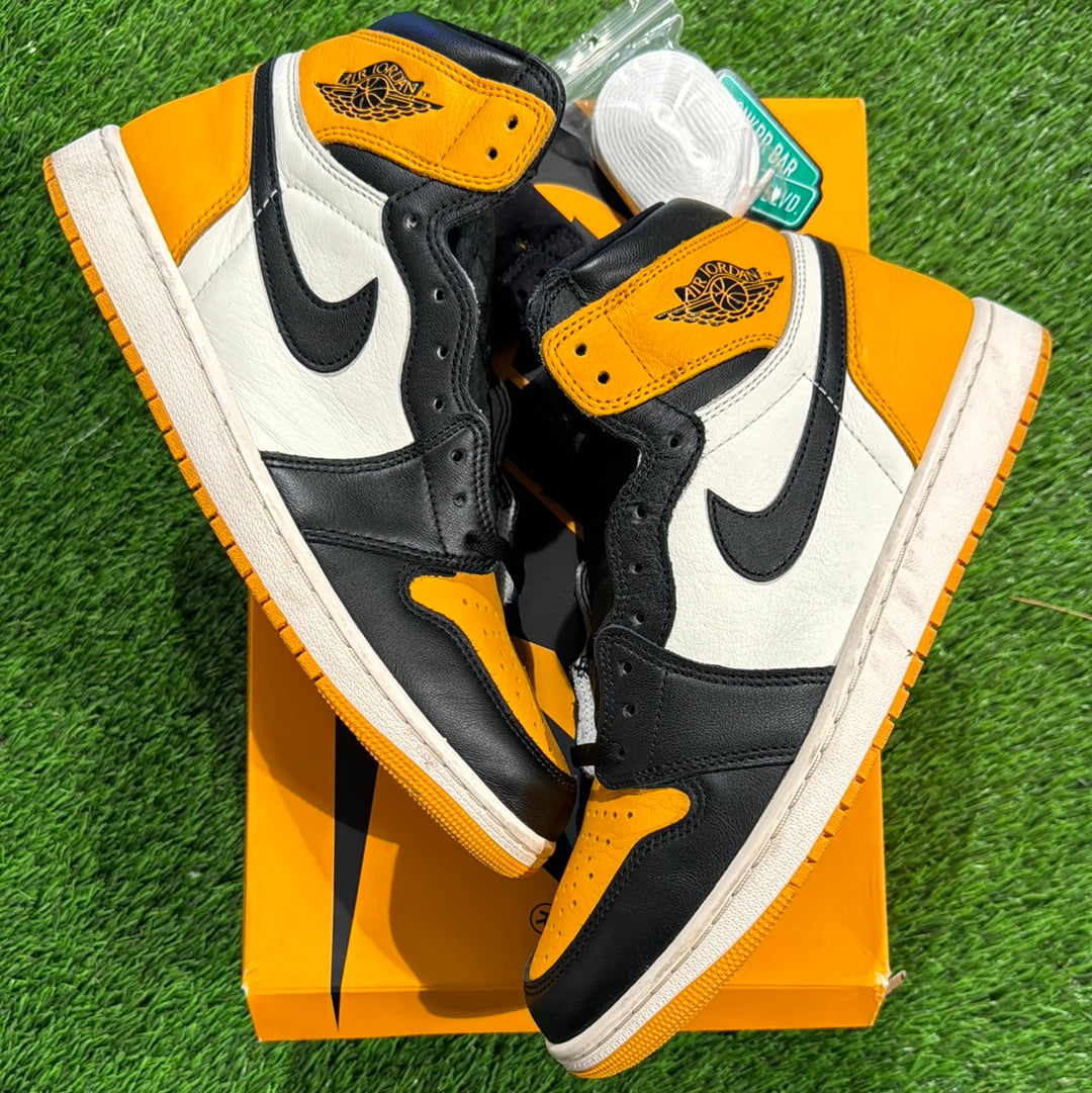 Air Jordan 1 Retro High OG 'Yellow Toe'