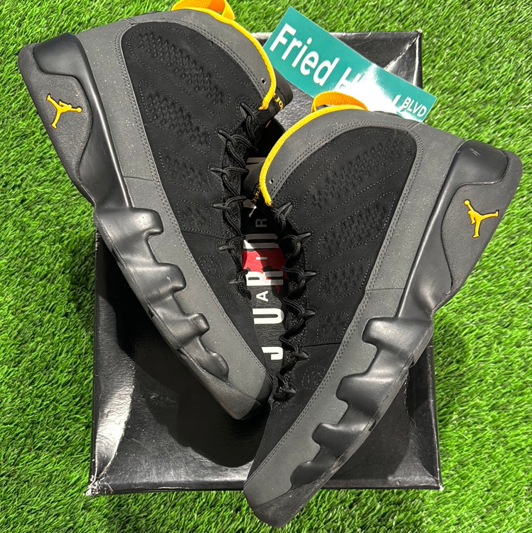 Air Jordan 9 Retro ‘Dark Charcoal University Gold’