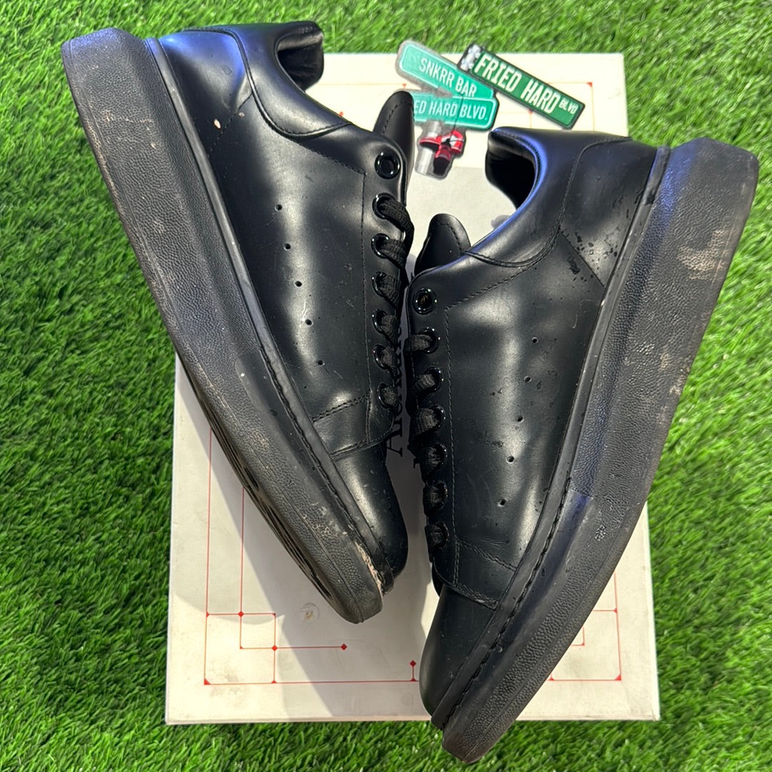Alexander McQueen Oversized Sneaker 'All Black'