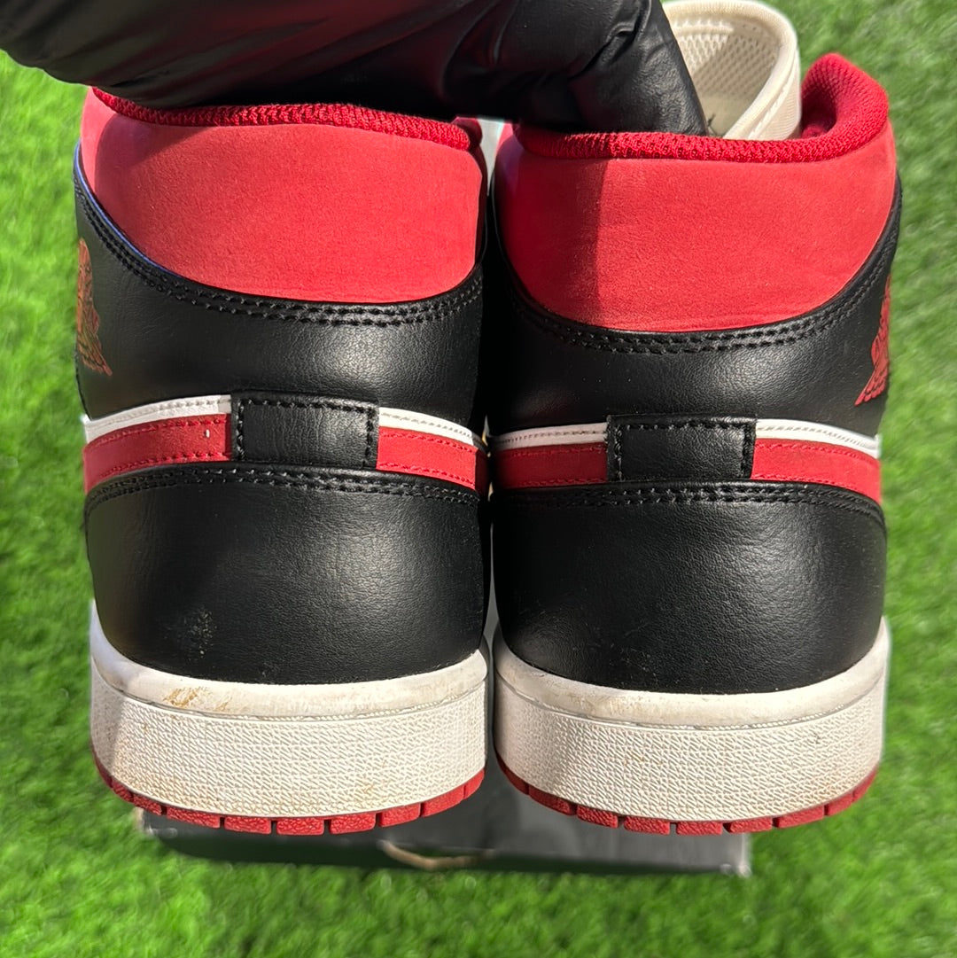 Air Jordan 1 Mid 'Black Gym Red'