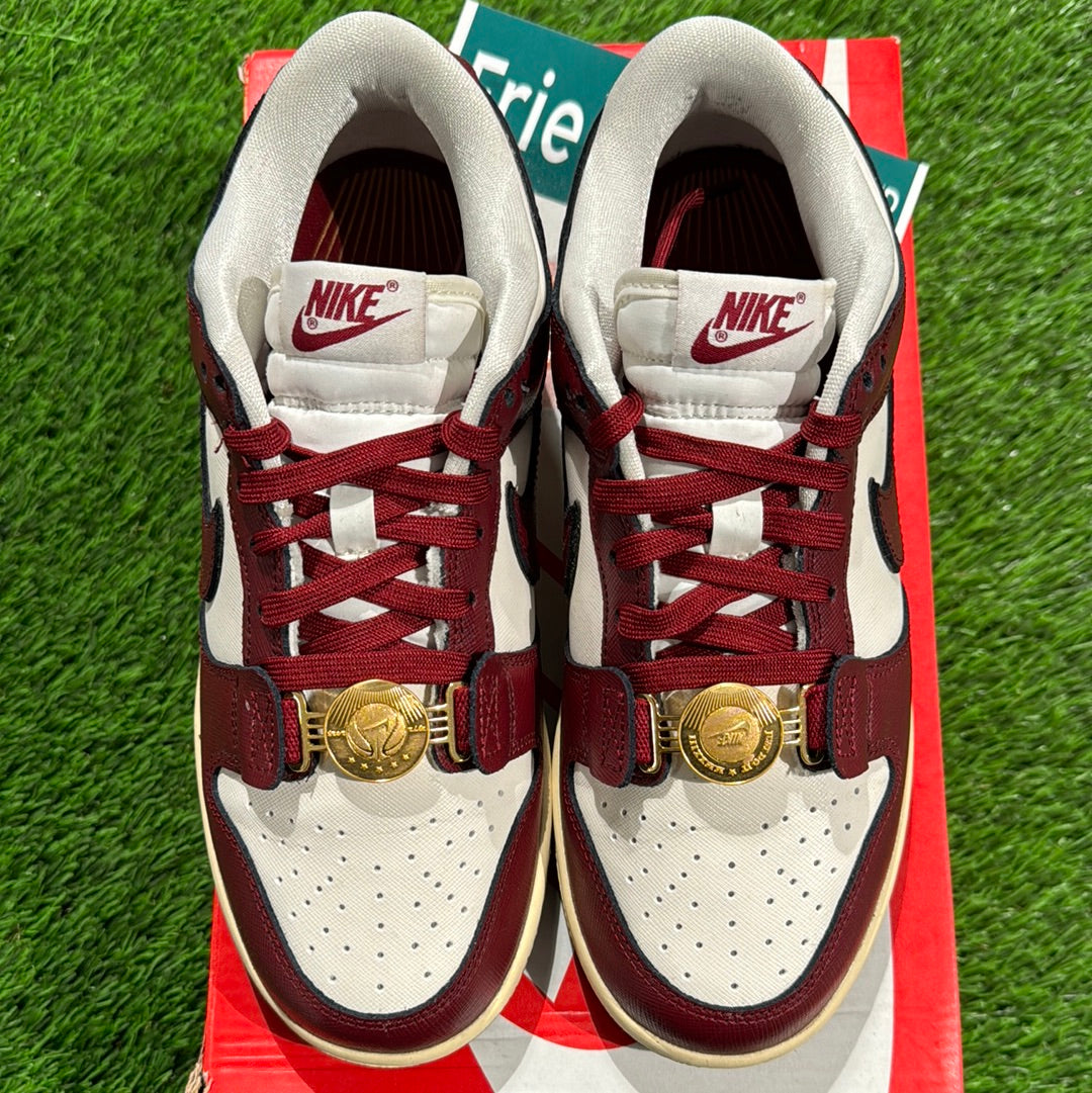 Wmns Dunk Low SE 'Sisterhood - Team Red'