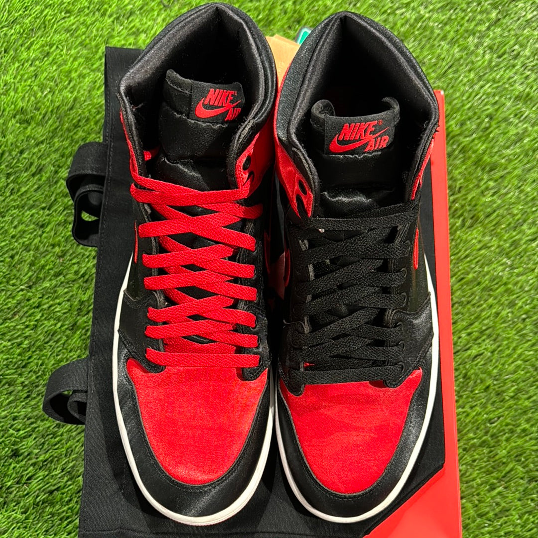Wmns Air Jordan 1 Retro High OG 'Satin Bred' 2023