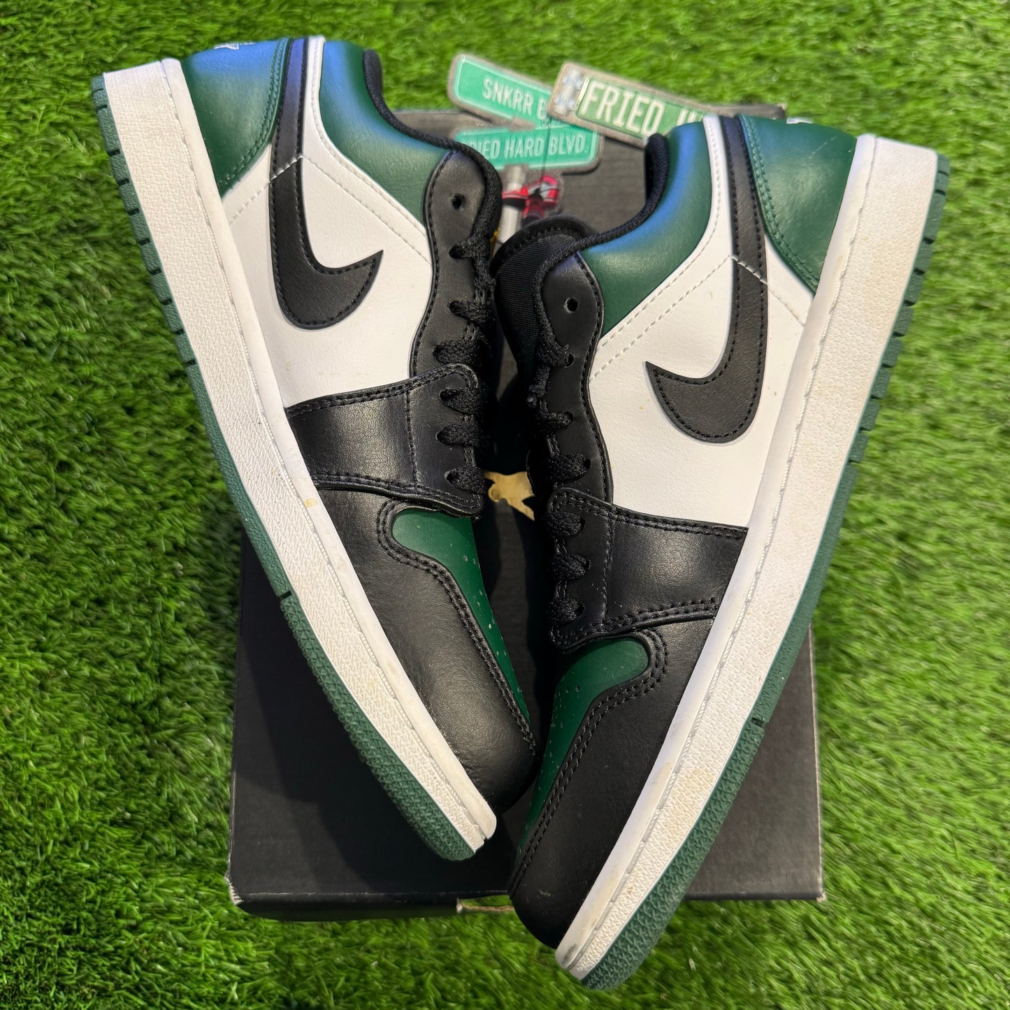 Air Jordan 1 Low 'Green Toe'