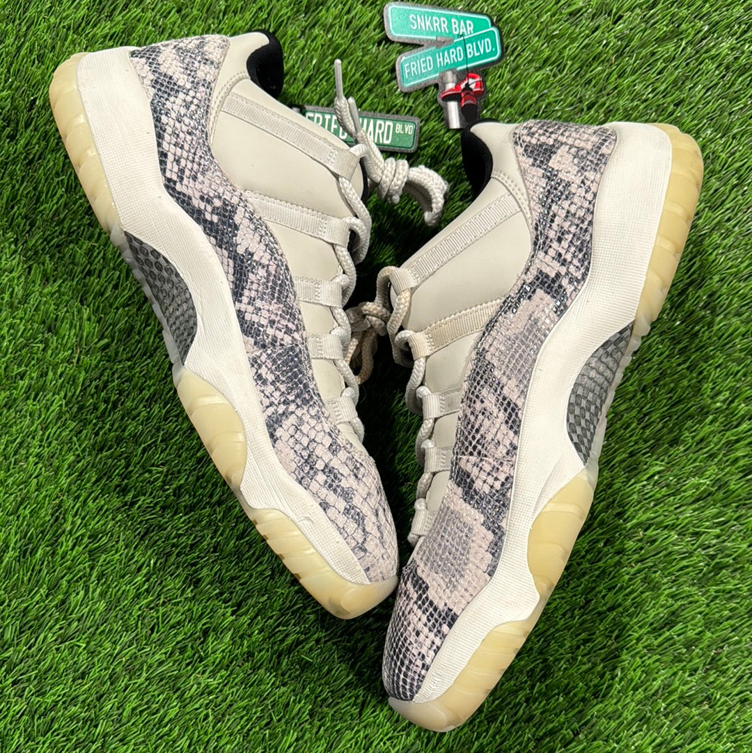 Air Jordan 11 Retro Low 'Light Bone Snakeskin'