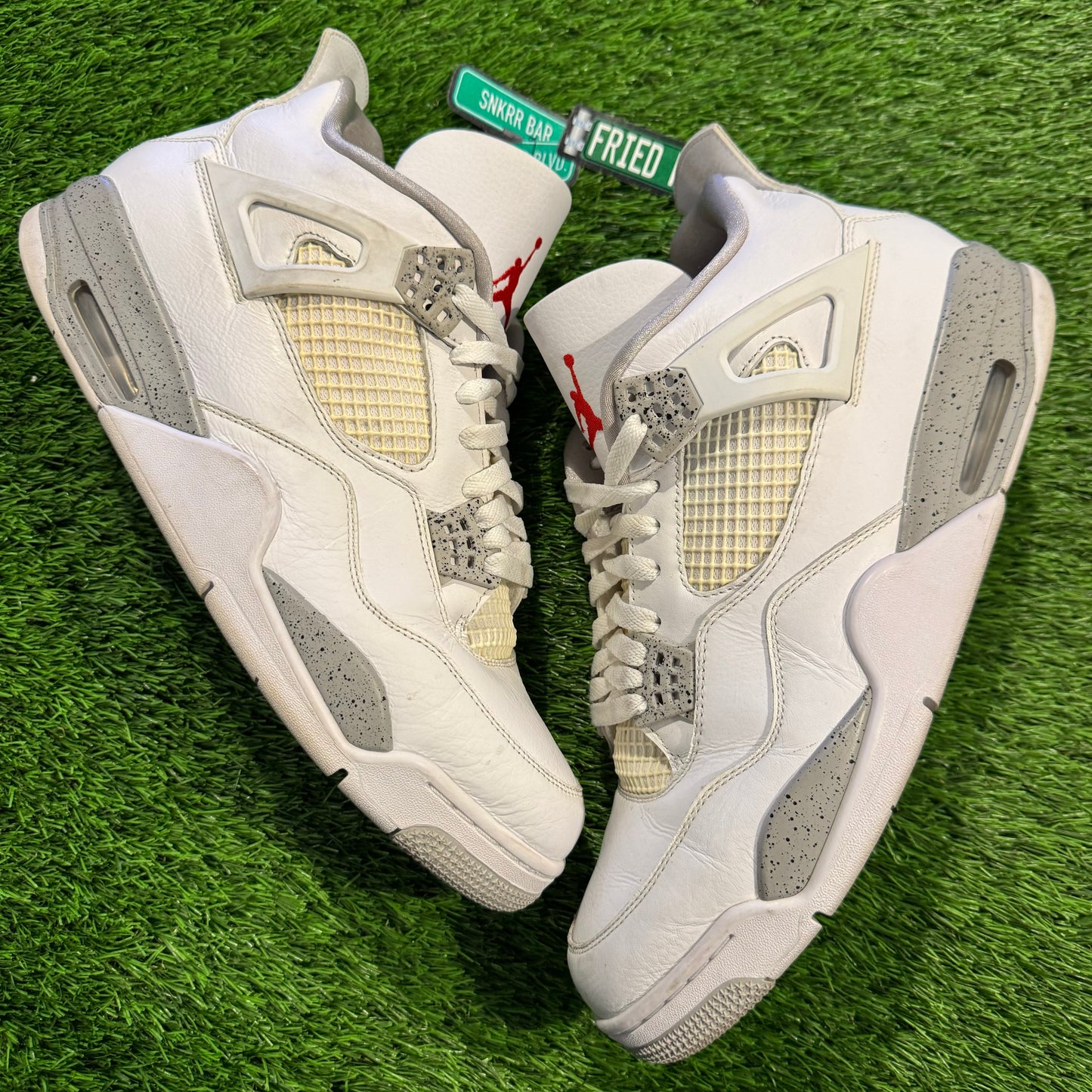 Air Jordan 4 Retro 'White Oreo'