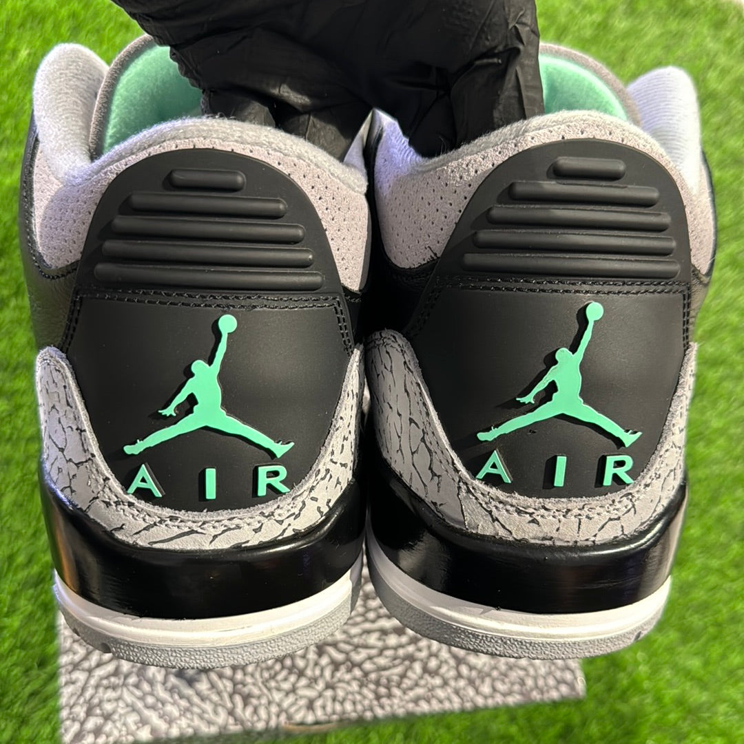 Air Jordan 3 Retro 'Green Glow'