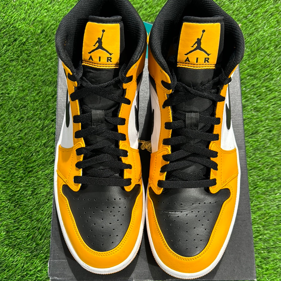 Air Jordan 1 Mid 'Reverse Yellow Toe'