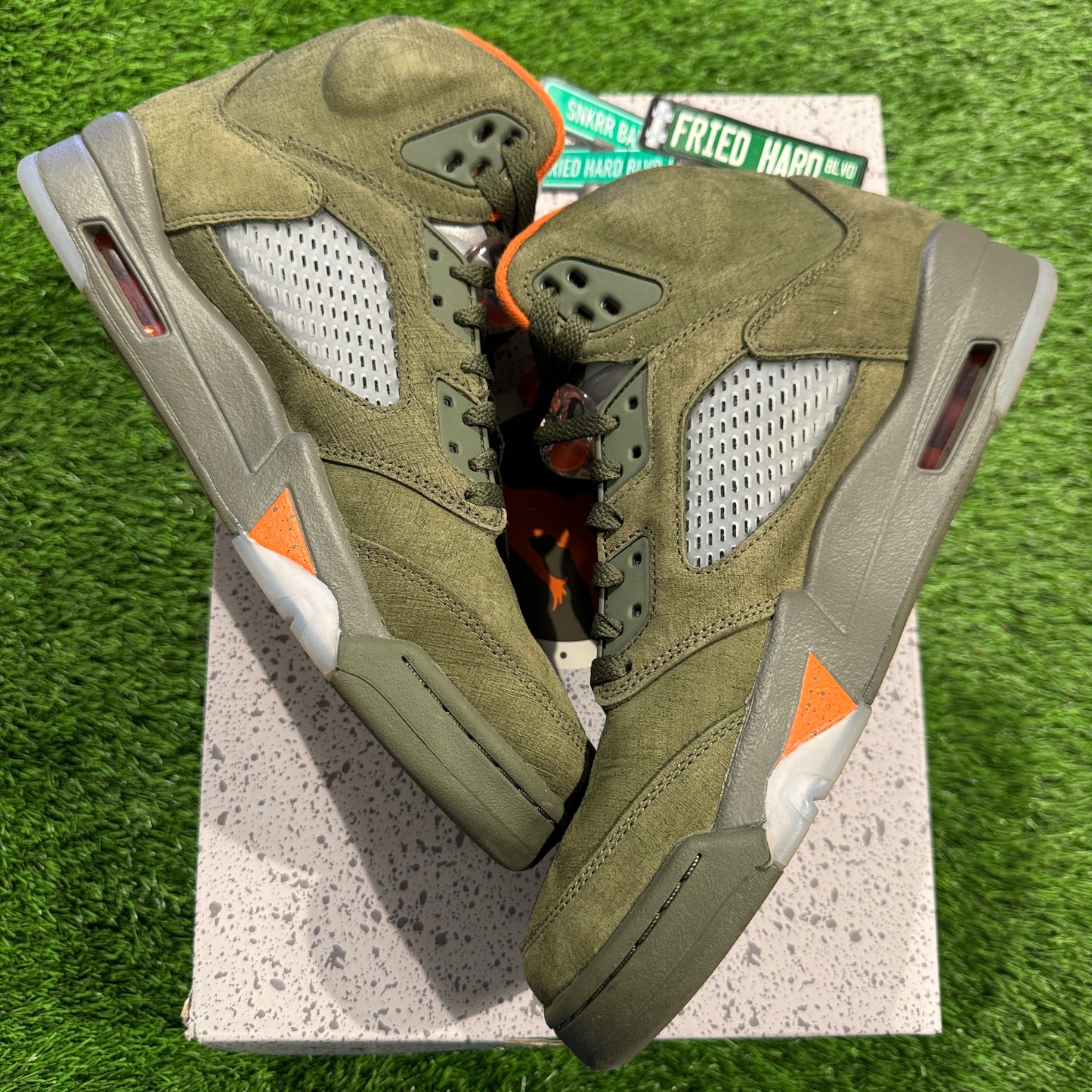 Air Jordan 5 Retro 'Olive' 2024