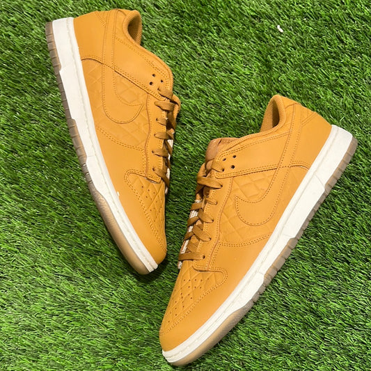 Wmns Dunk Low 'Quilted Wheat'