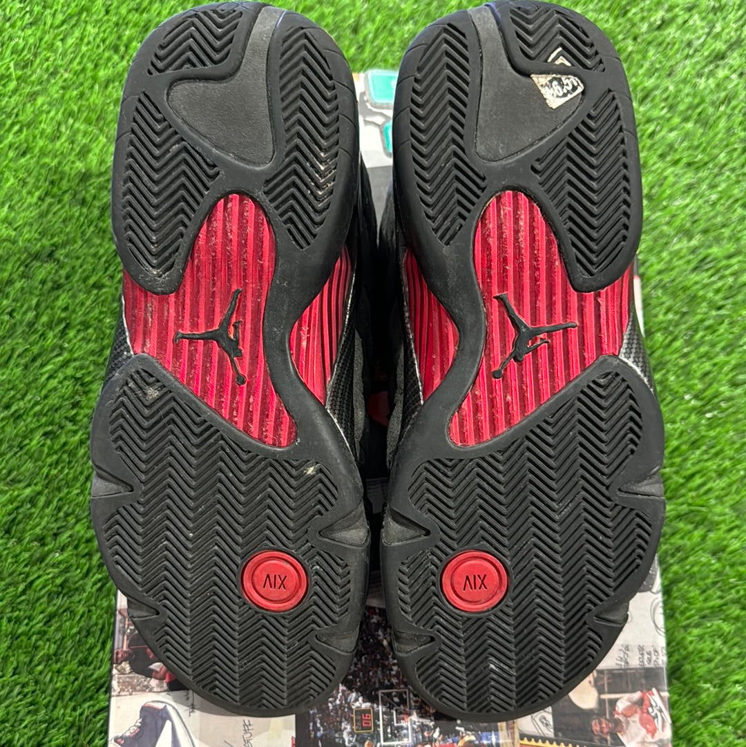 Air Jordan 14 Retro SE 'Black Ferrari'