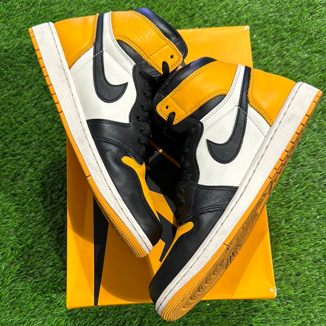 Air Jordan 1 Retro High OG 'Yellow Toe'