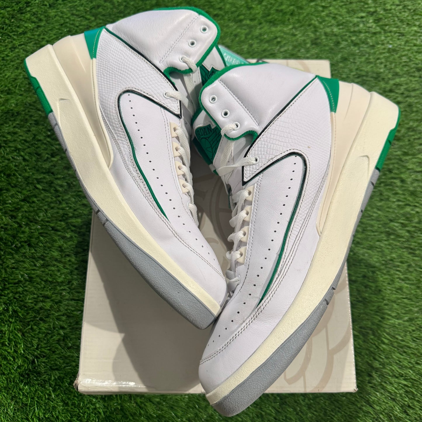 Air Jordan 2 Retro 'Lucky Green'