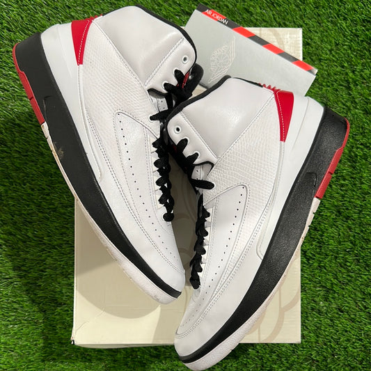 Air Jordan 2 Retro 'Chicago' 2022