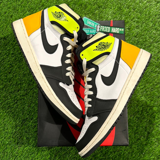 Air Jordan 1 Retro High OG 'Volt Gold'