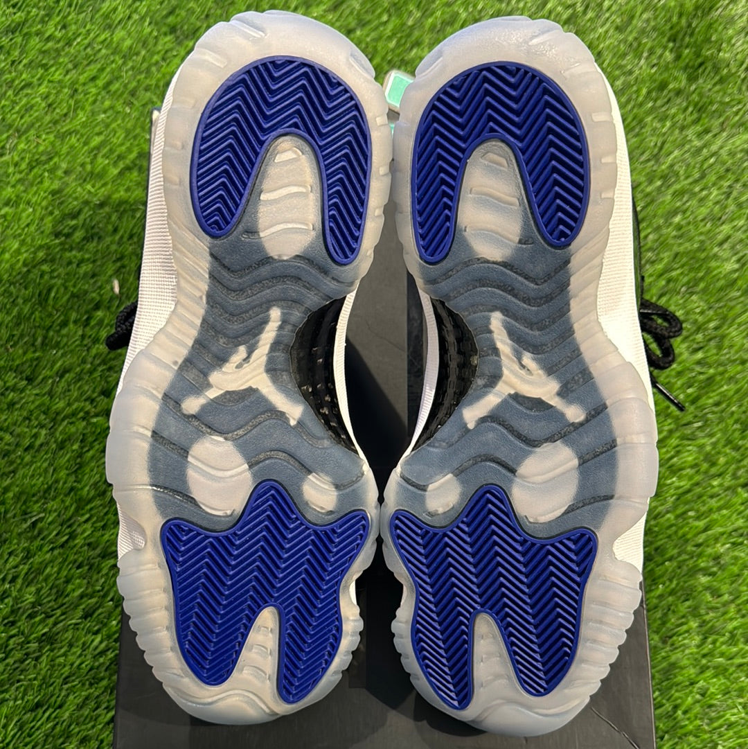 Air Jordan 11 Retro 'Space Jam' 2016