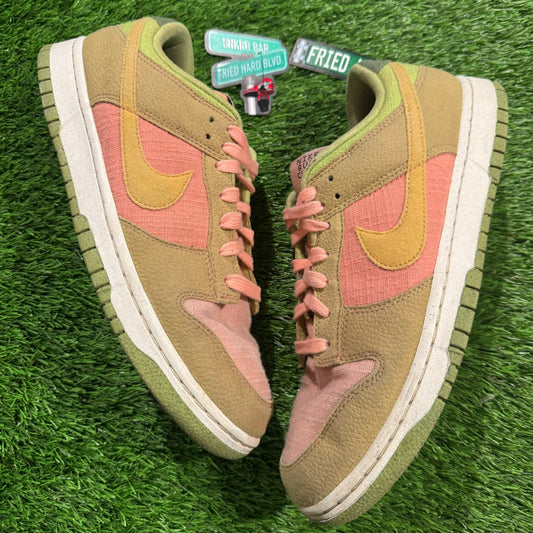 Dunk Low 'Sun Club - Arctic Orange Sanded Gold'