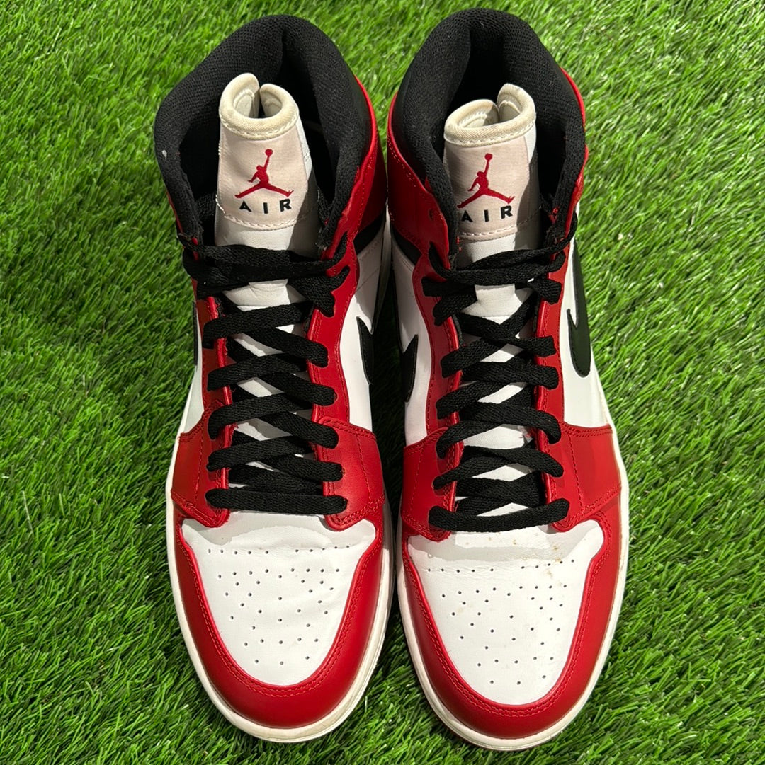 Air Jordan 1 Retro High 'Chicago' 2013